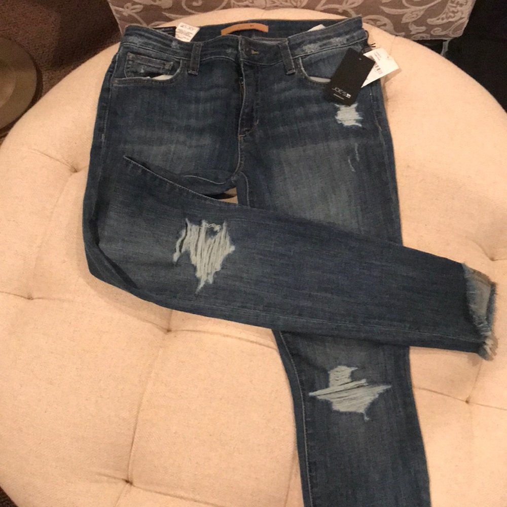 Joe’s distressed jeans - Tabitha